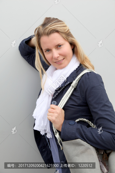 女人