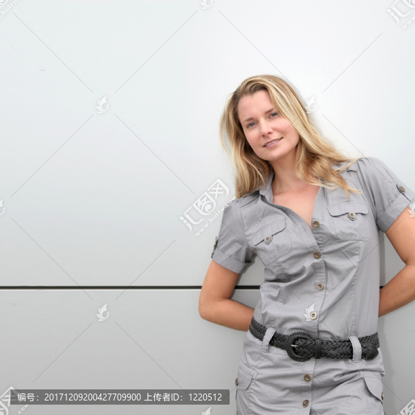 女人