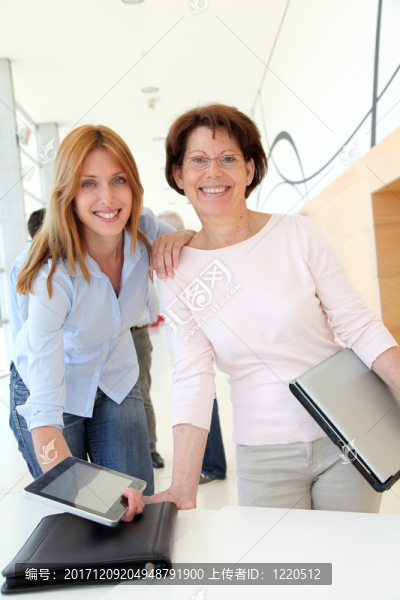 女人