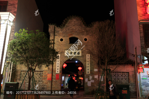 黃姚古鎮(zhèn),牌樓