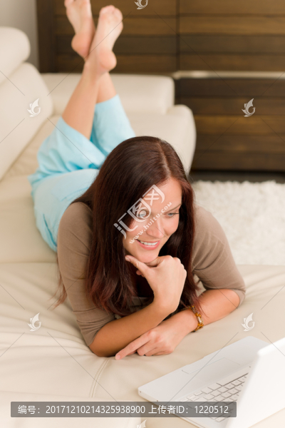 女人