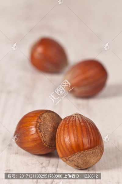 殼