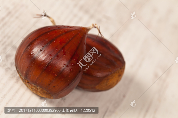 棕色的