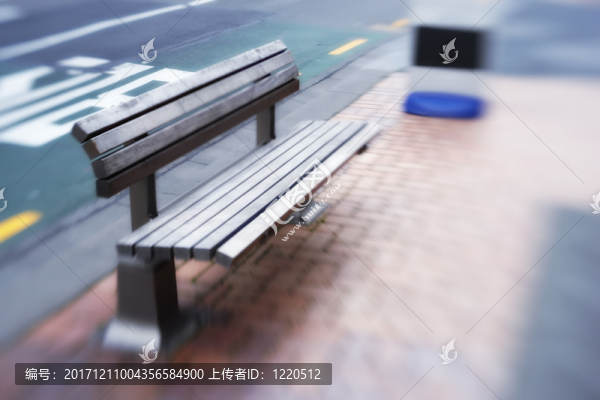 等候