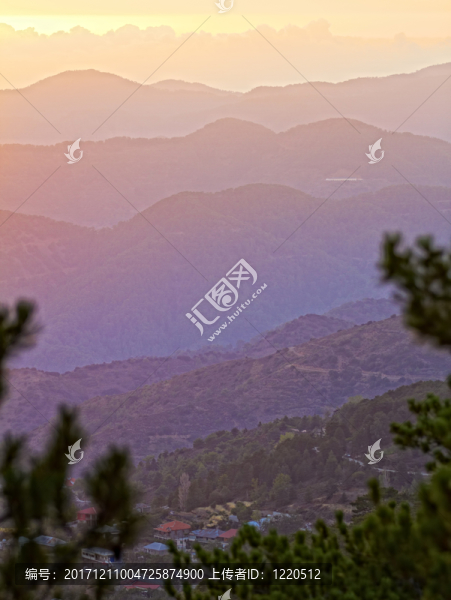緊密的
