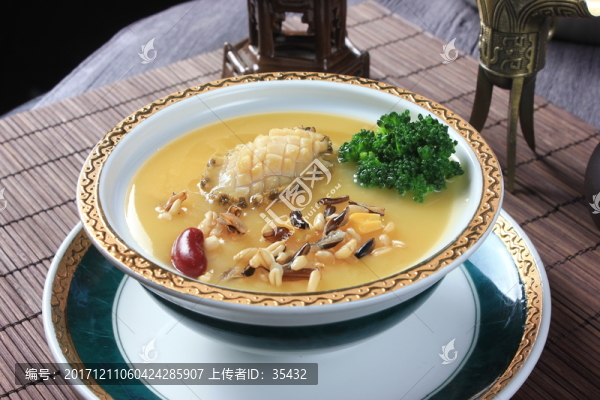 五谷雜糧煮鮮鮑