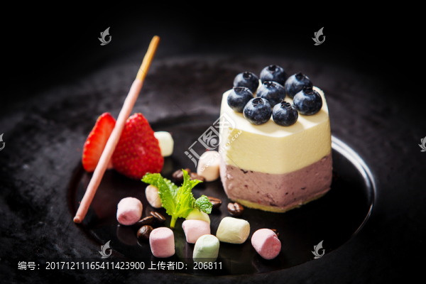 藍(lán)莓慕斯
