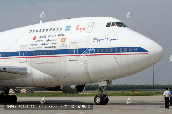 芭蕾舞團(tuán)專機(jī),波音B747