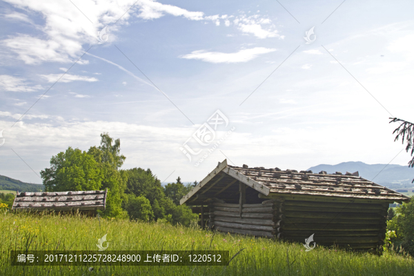 與高山草甸的小屋