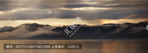 藍(lán)色