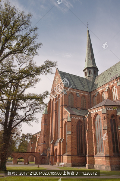 大教堂壞的杜貝蘭-匯圖網(wǎng) www.fosd68.com 大教堂壞的杜貝蘭