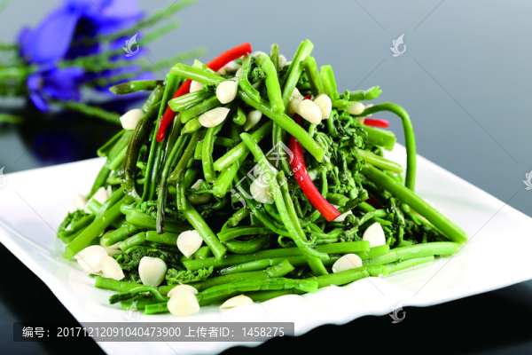 杏仁拌蕨菜