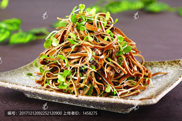 香椿苗黑豆絲