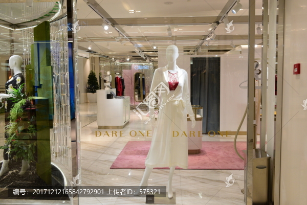 女裝模特