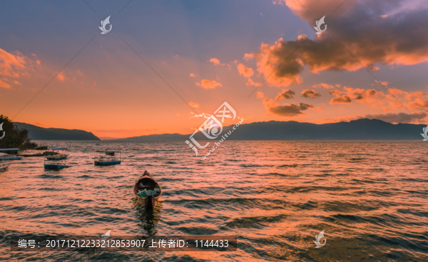 撫仙湖