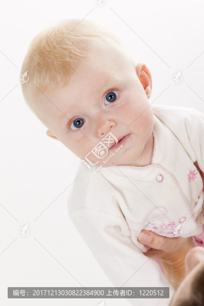 嬰兒