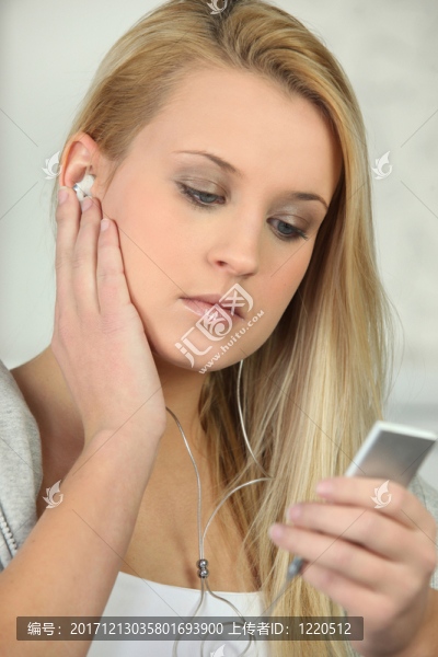 女人