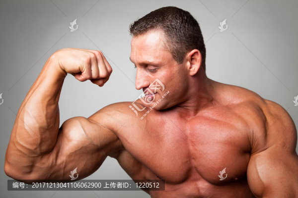 男性的