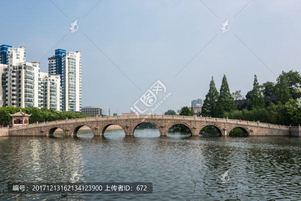 護城河