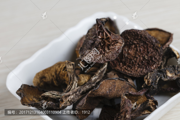 野生牛肝菌