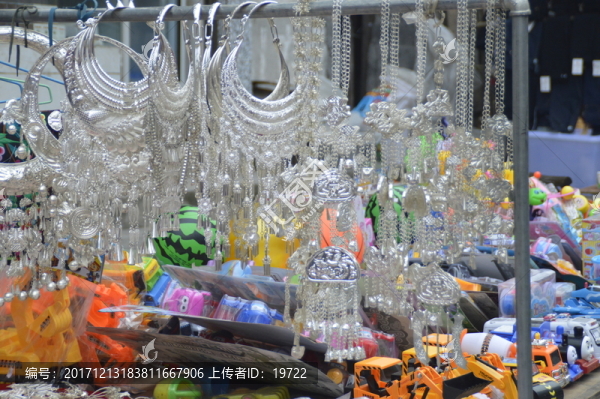 土家銀飾