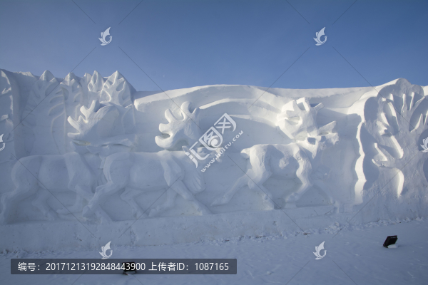 馴鹿雪雕