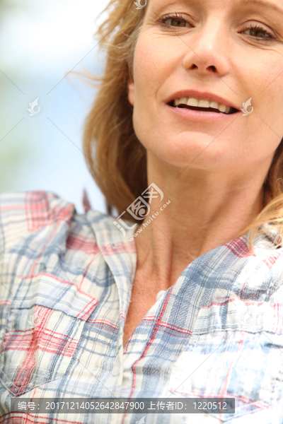 女人