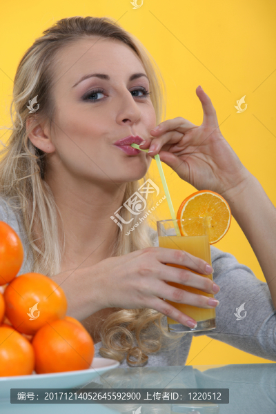 女人