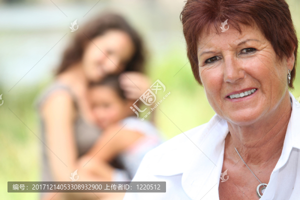 女人