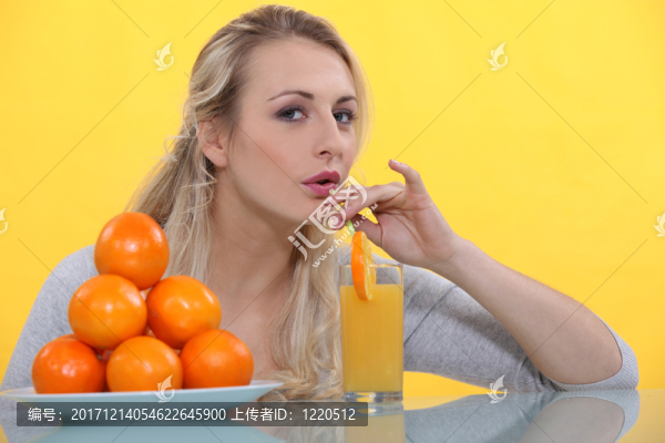 女人