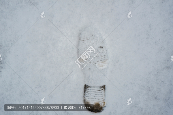 雪地腳印