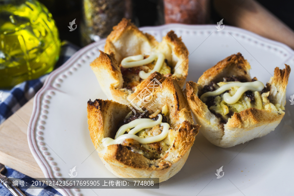 沙拉醬,牛肉烤面包