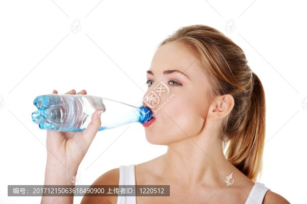女人