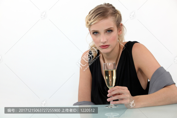 女人