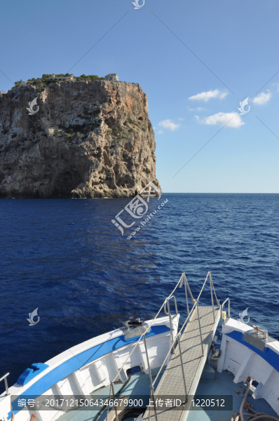 船在馬略卡島的西南海岸