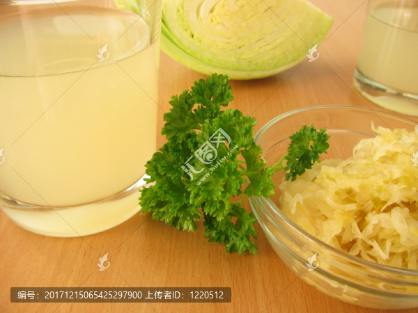 酸菜汁