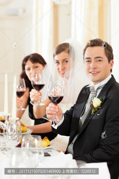 婚禮上的婚禮派對(duì)
