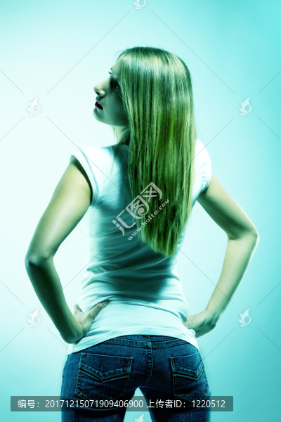 女人