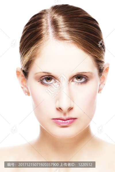 一個(gè)年輕漂亮的女人的特寫(xiě)