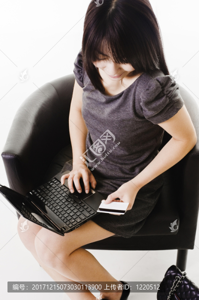 女人