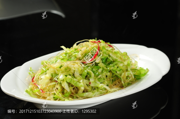 包菜炒粉絲