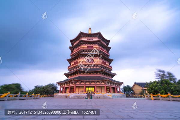 萬(wàn)佛塔