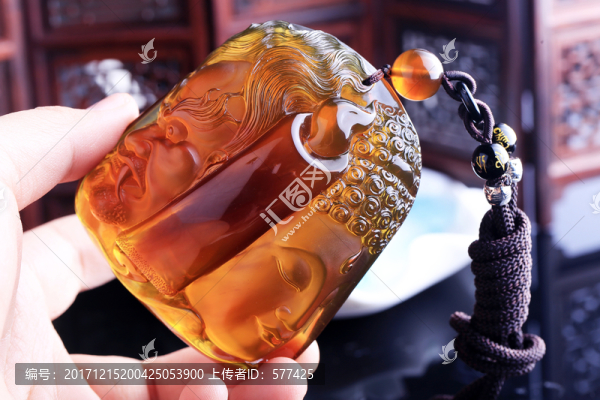 金棕珀,佛,魔鬼,一念之間