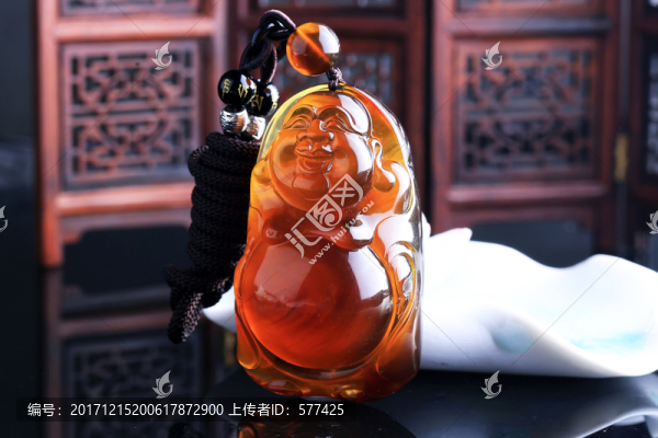 血珀彌勒佛