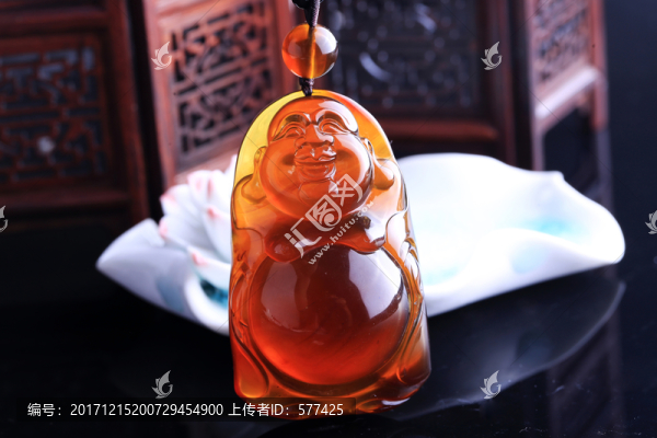 血珀彌勒佛