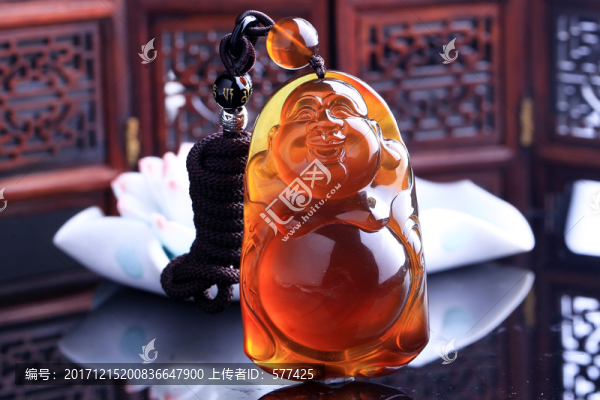 血珀彌勒佛
