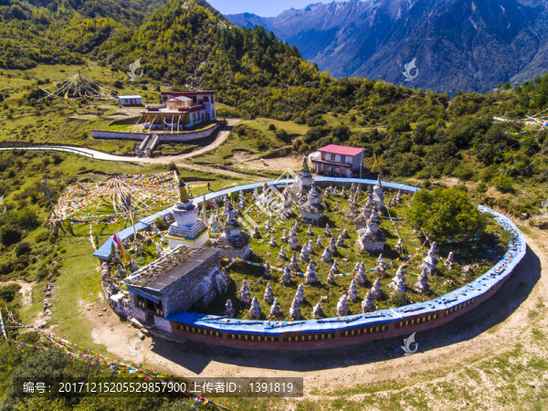 航拍木納山村108塔