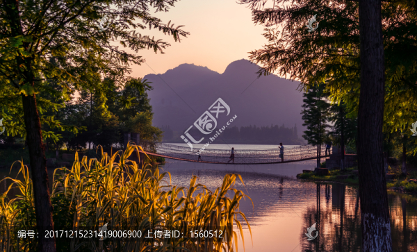 湖泊,吊橋,晚霞,夕陽