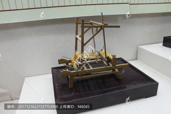 織布機(jī)