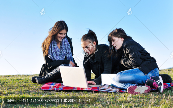 女人